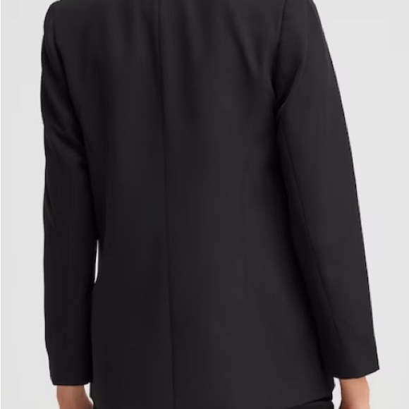 NWT Chico’s black fully lined blazer, fabulous quality. - Picture 7 of 7